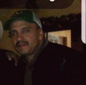 Meet your Posher, Carlos